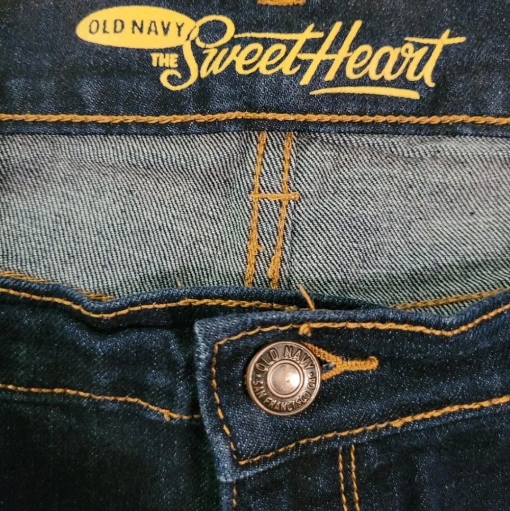 **bundle of 2** Old Navy Womens Size 8 Jean Denim Shorts - Picture 7 of 10